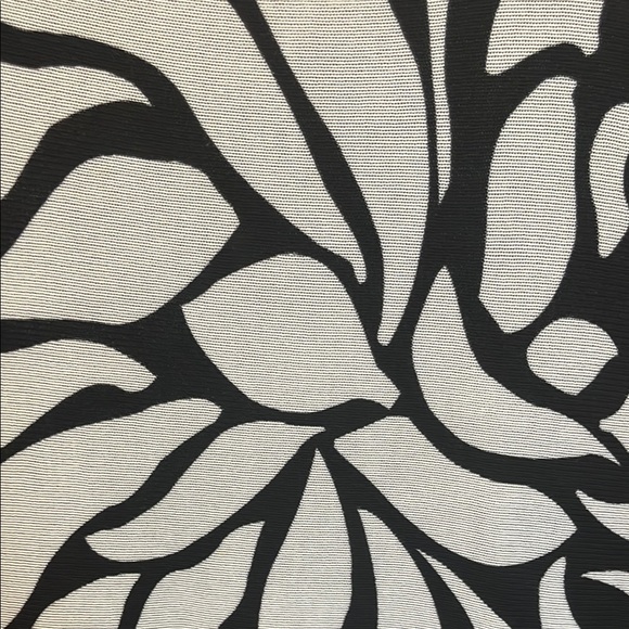 White House Black Market Black & White Floral spring Sweater short sleeve - Picture 5 of 11